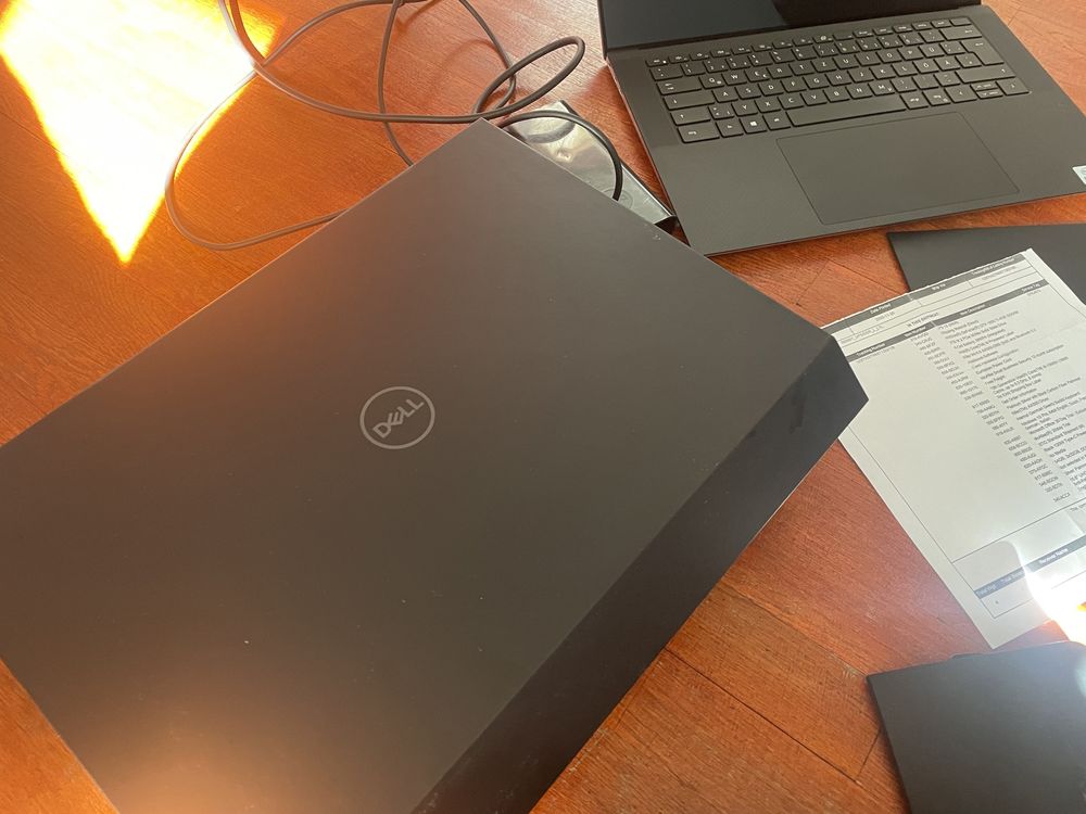 Лаптоп Dell XPS 15 (9500), Intel Core i9-10885H, 15.6 inch, UHD+, 64GB