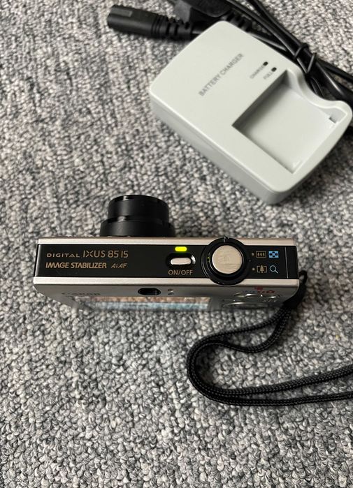 Aparat Foto Digital CANON Ixus 85 IS Silver 10MP  3x Zoom Senzor CCD