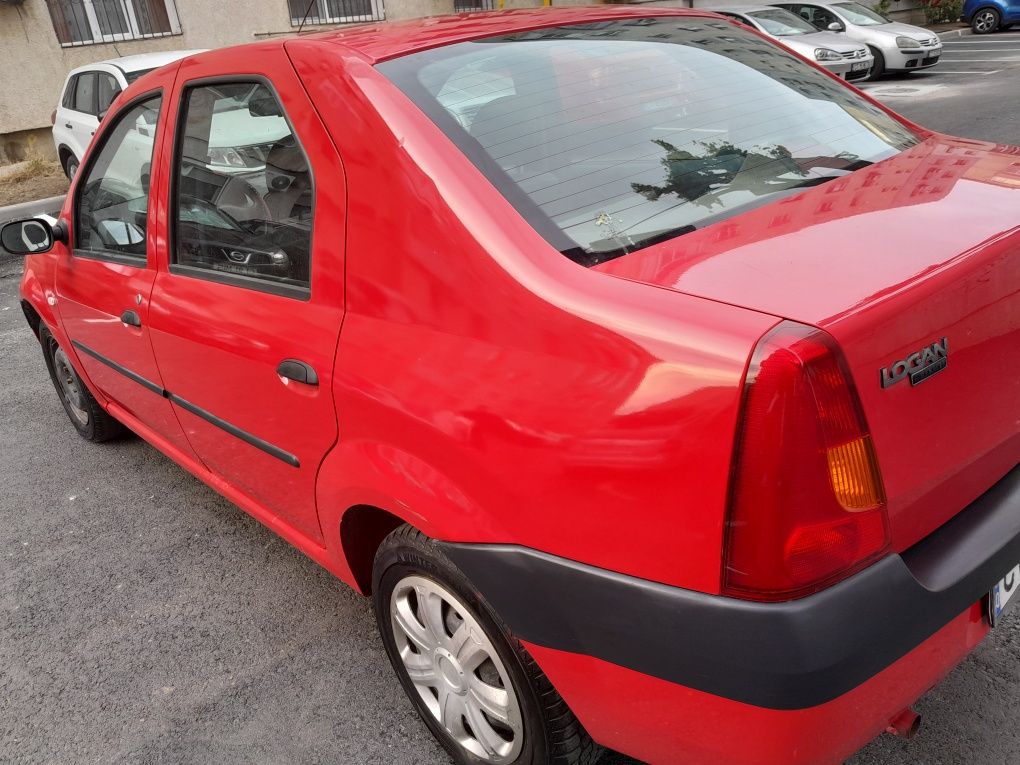 Autoturism Dacia Logan
