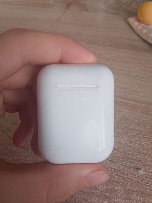 Продам наушники почти новые