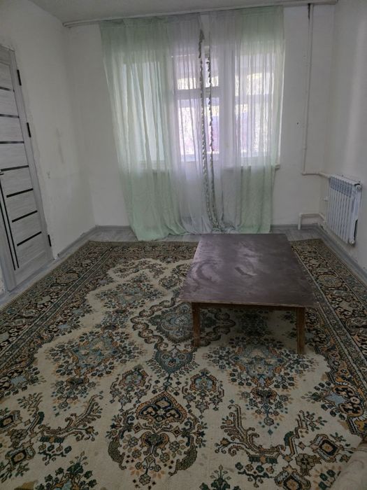 Продаётся 2 ком на ОКТЯБРЕ