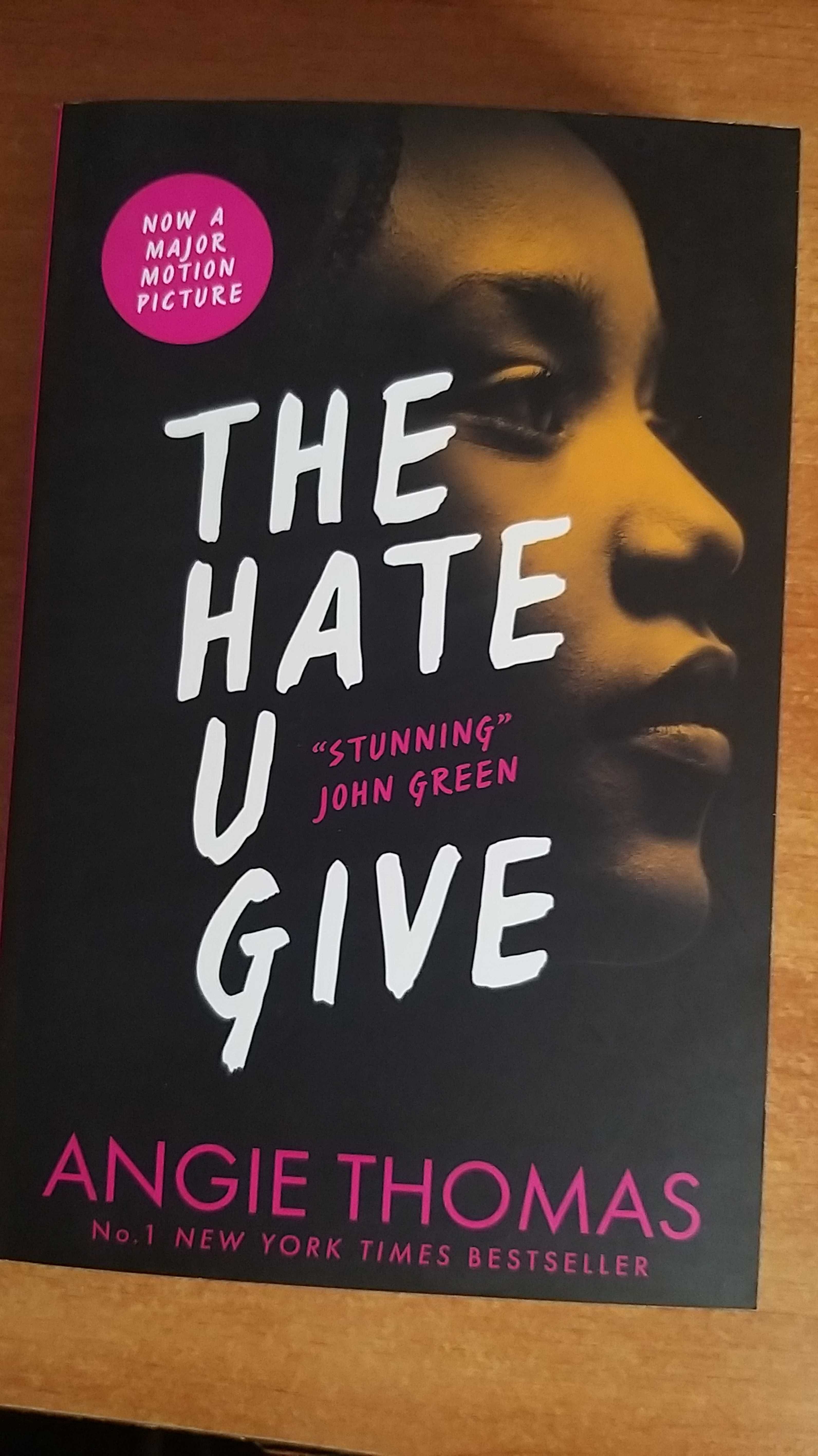 Carte The Hate U Give - Angie Thomas