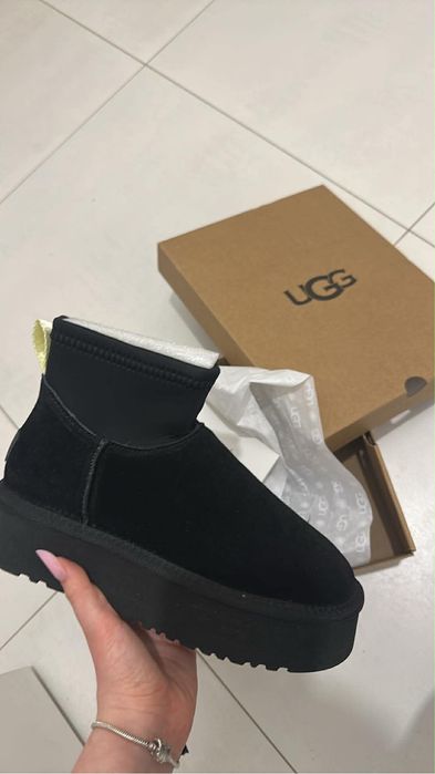 Cizme ugg mini dipper