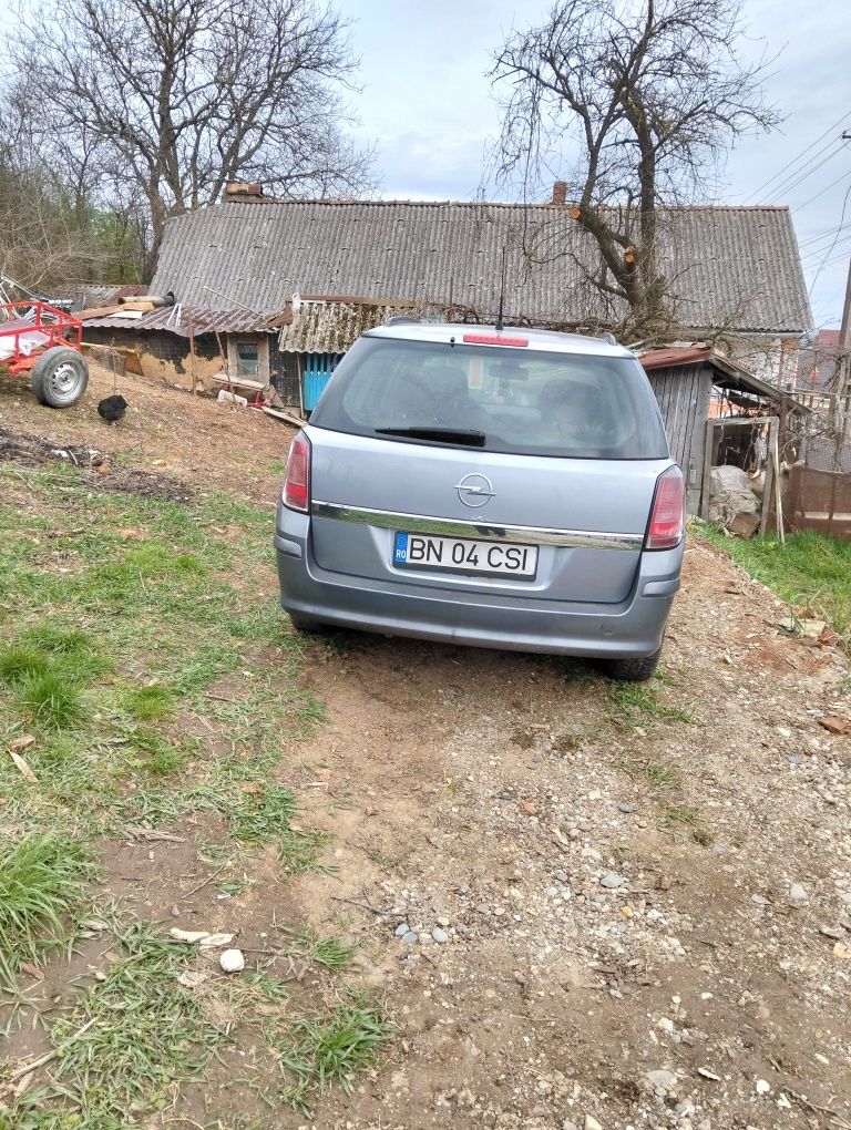 Vând Opel Astra h1.7 cdti 2005