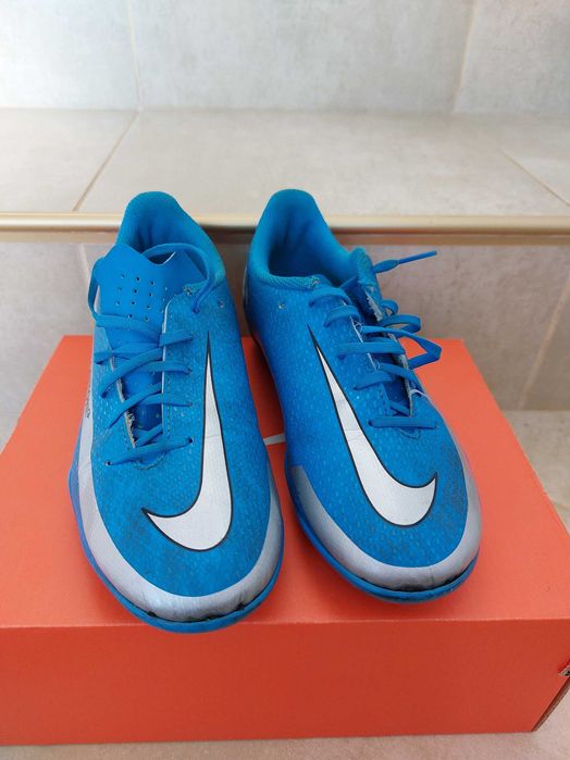 Обувки за футбол