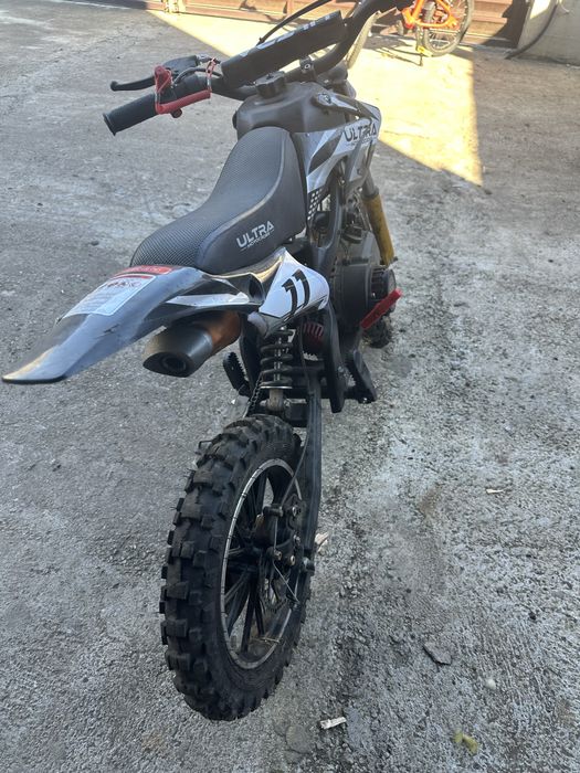 Mini motocros ULTRA 49cc – distracție pură pe două roți!