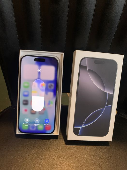 Iphone 16 Pro  256 гб black titsnium