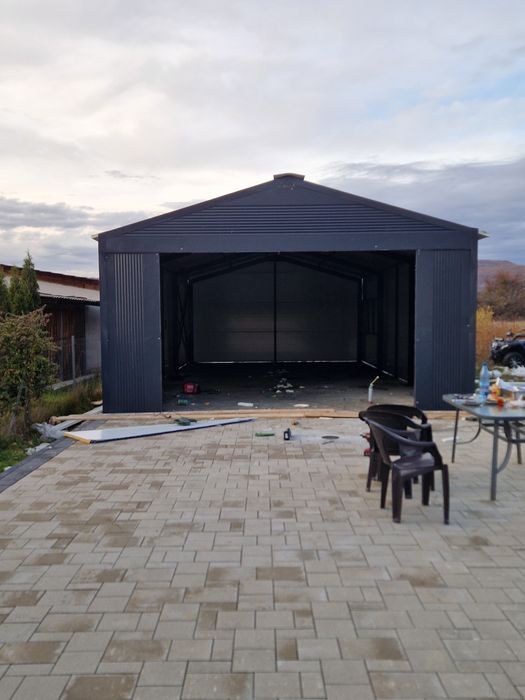 Vând hală metalica 20x10x4