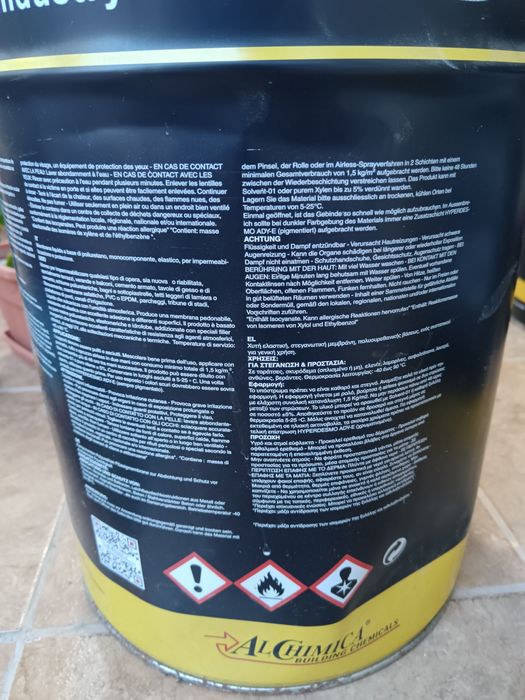 Vând membrana lichida pentru pardoseala