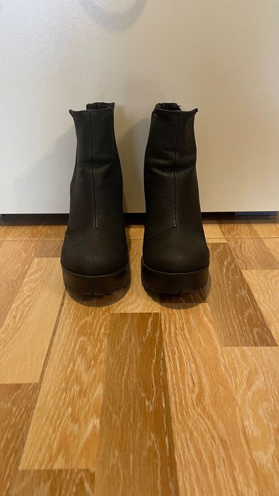 Боти с дебел ток и грайфер