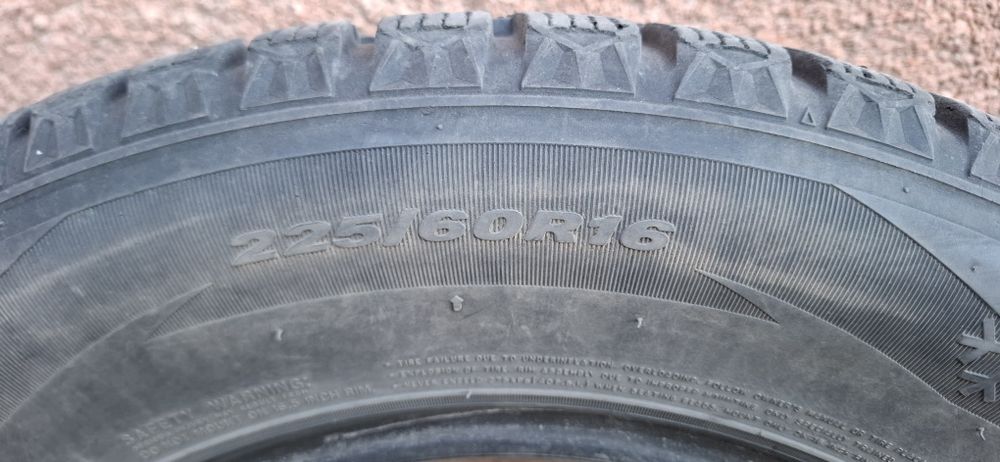 Продам комплект автошин 225/60/16