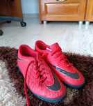 Vând ghete de fotbal teren sintetic Nike hipervenom x!