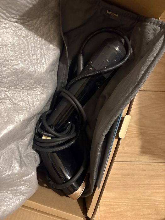 Уред за гладене с пара Philips