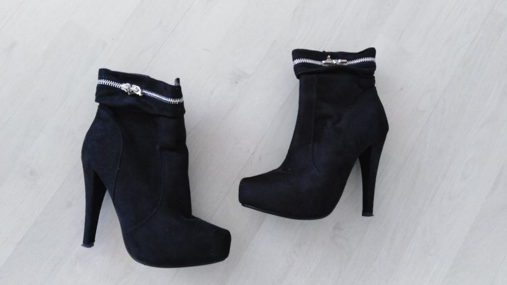 vand botine,fashion,piele,import,calitate.