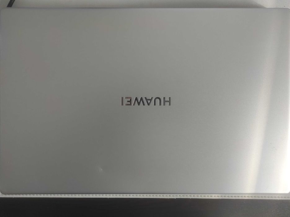 Huawei MateBook D15 с NVMe 512GB + SSD Sata 256GB 8GB RAM