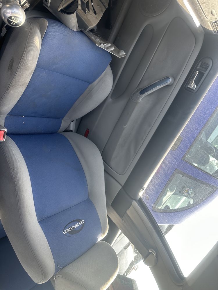 Interior scaune golf 4 in 2 uși