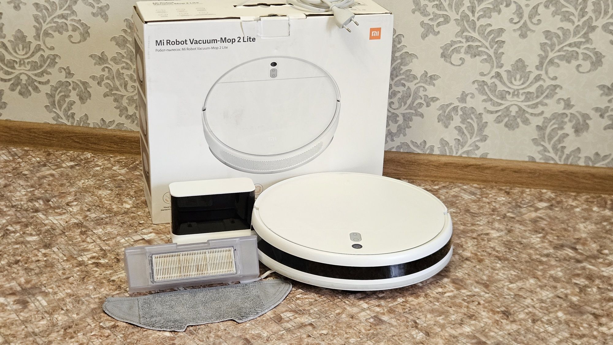 РоРобот пылесос Xiaomi Mi Robot Vacuum - Mop 2