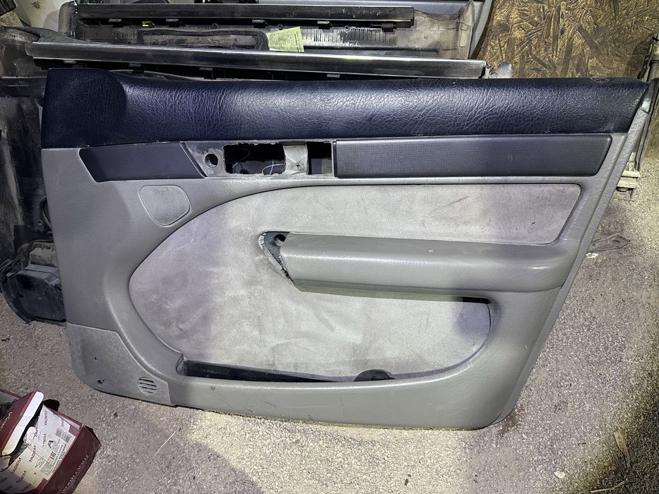 Дверный карты и сиденья Audi A6 C4