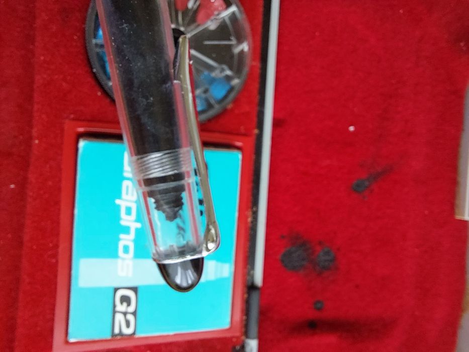 Stilou Pelikan Graphos G2