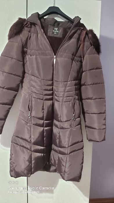 Vand Geaca Dama în stare foarte buna