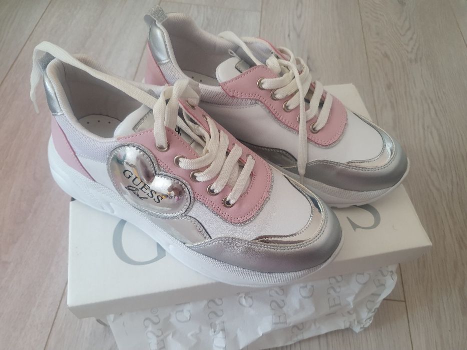 Adidasi Guess 38