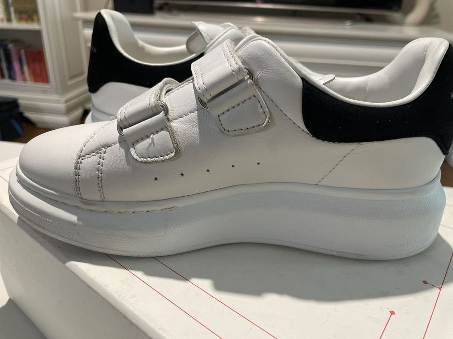 Alexander McQueen alb copii