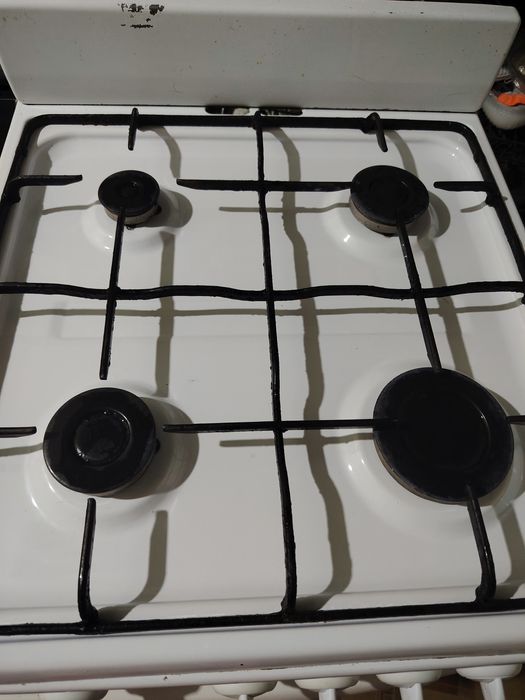 Продам газовую плиту