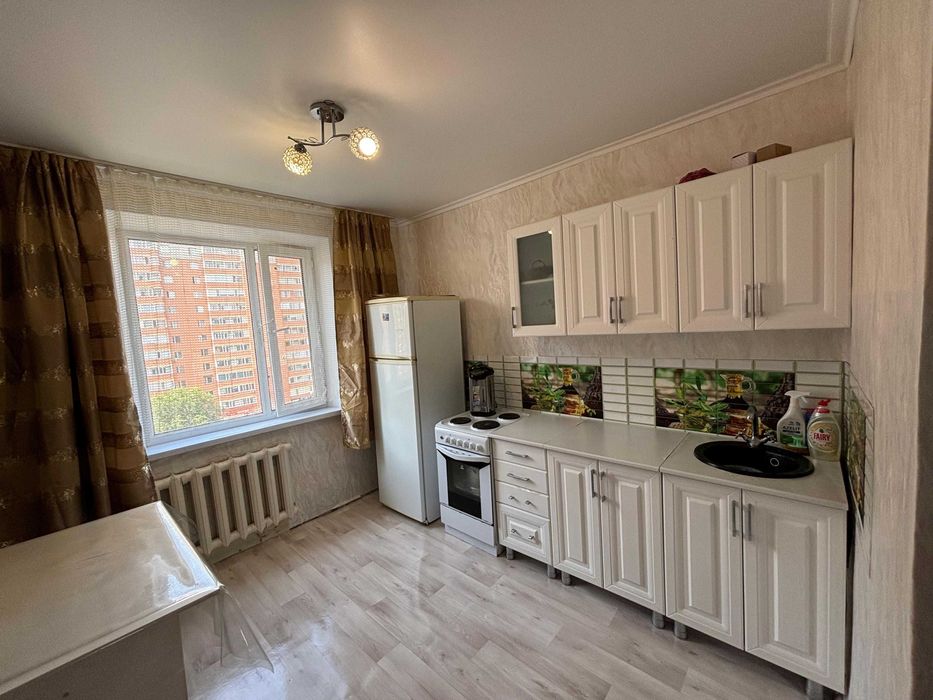 Продается 1 комнатная квартира улучшенной планировки на Степном-3 (Юг)