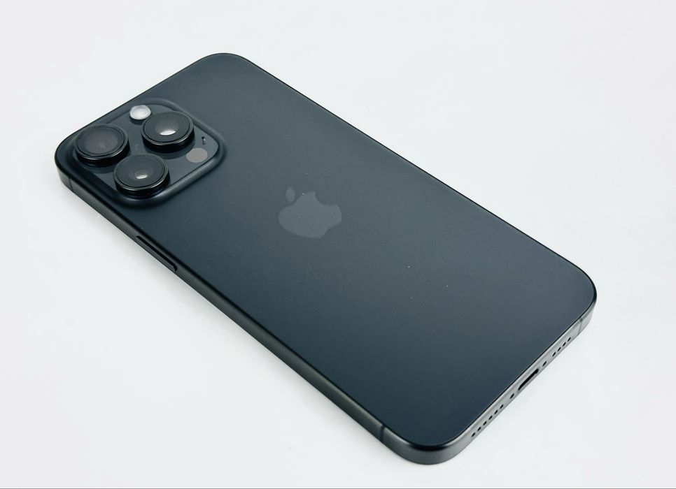 Apple iPhone 15 Pro 1TB Black Titanium 90% Батерия! Гаранция!