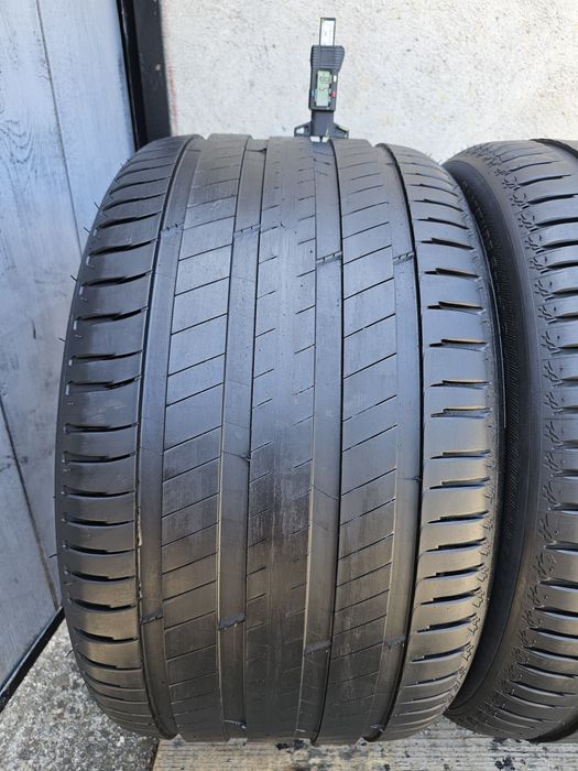 Vând două anvelope de vara michelin latitude sport 3. 315 35 20 / 1017