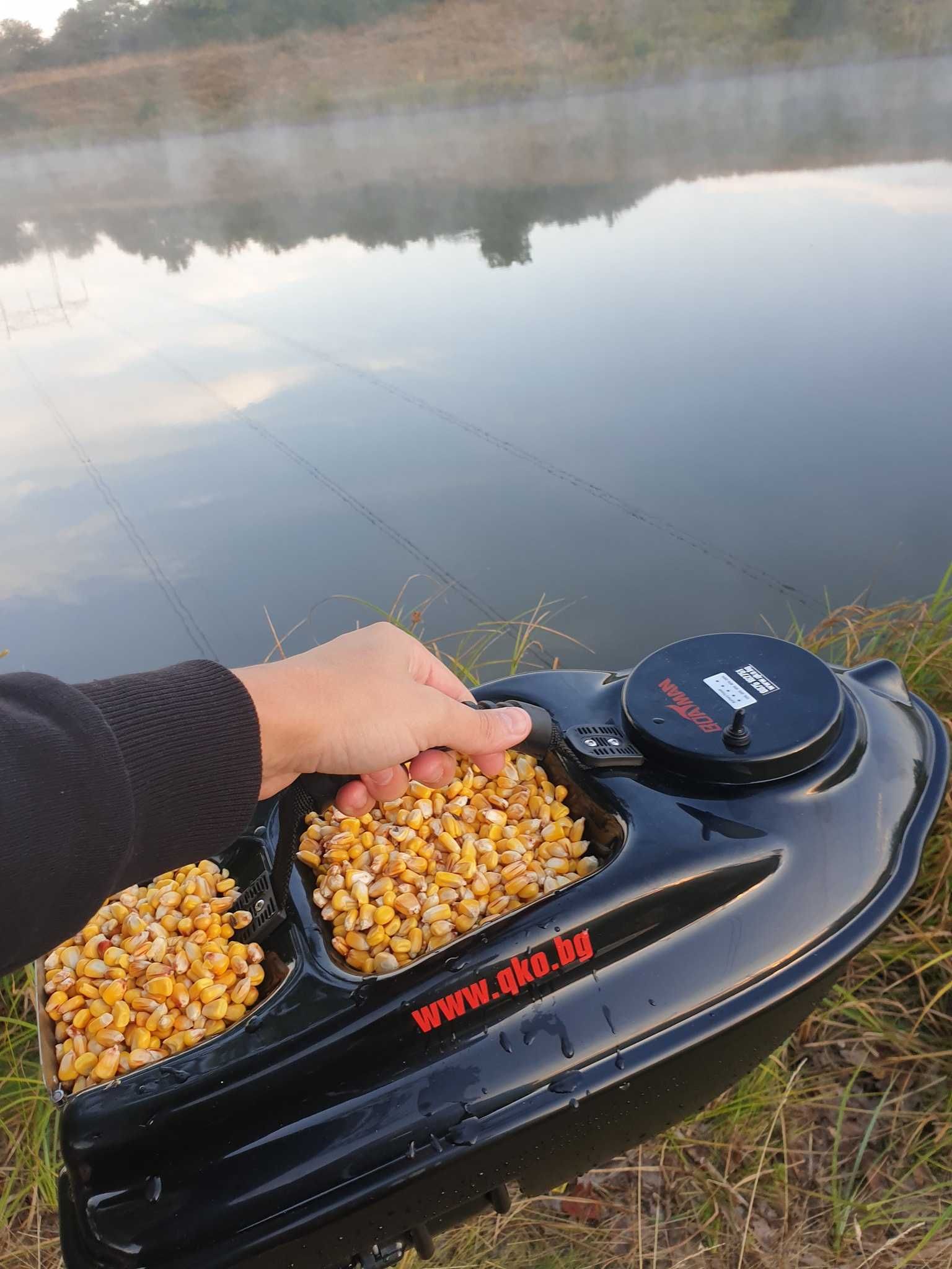 Boatman Actor 2021 Лодка за захранка със Сонар Lucky FF918CWL