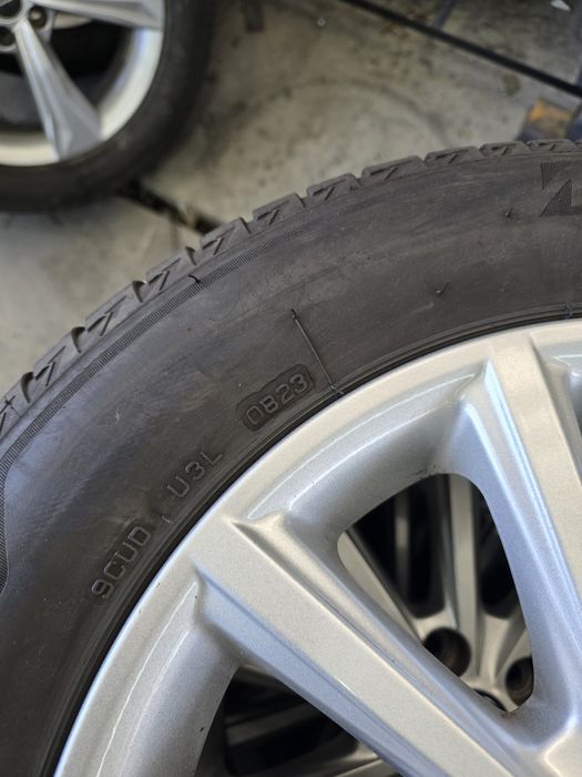 2 Броя 215/55/16 Bridgestone 7,2mm 23dot