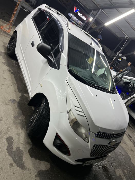 Spark продаётся