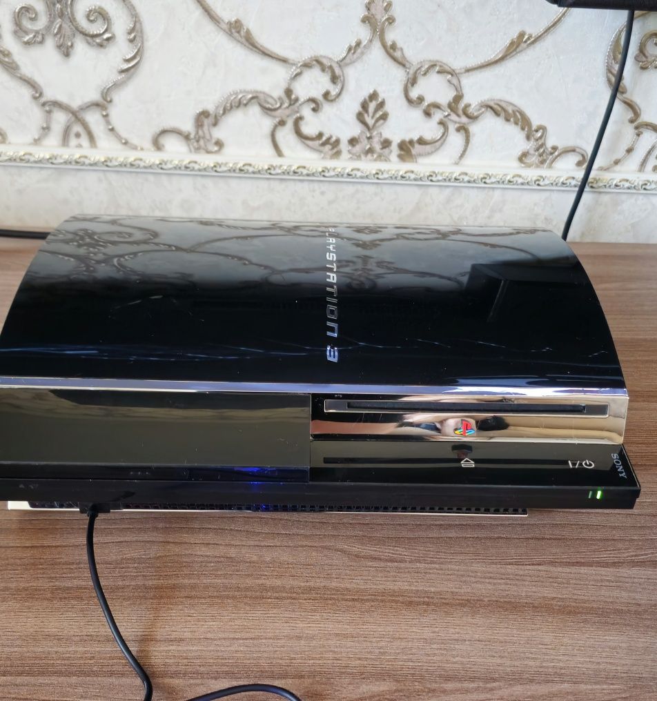 Продам Playstation 3 фат
