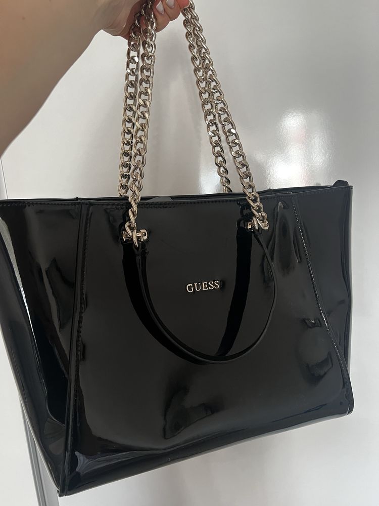 Чанта Guess