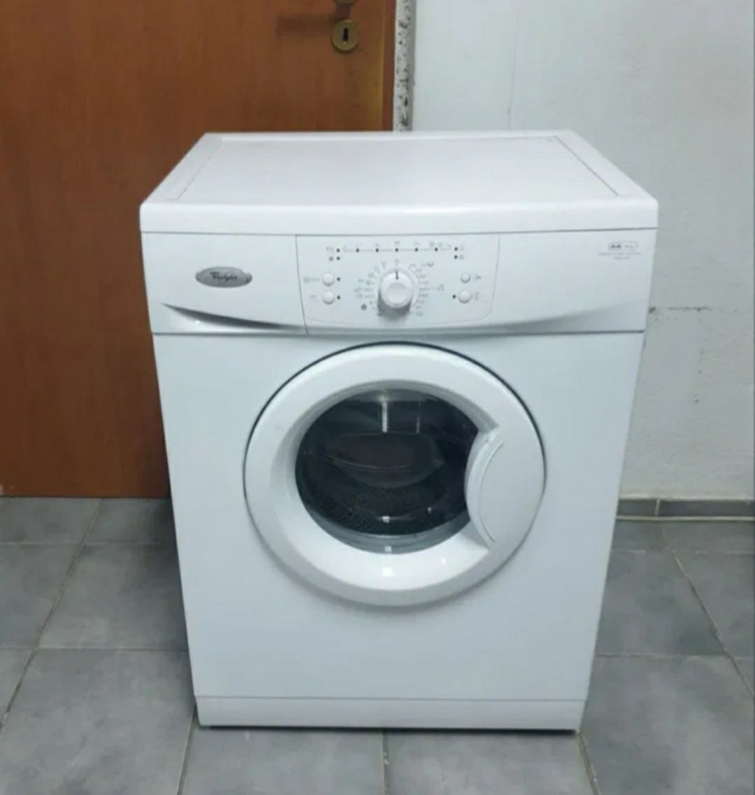 Whirlpool awo 2030 AA.