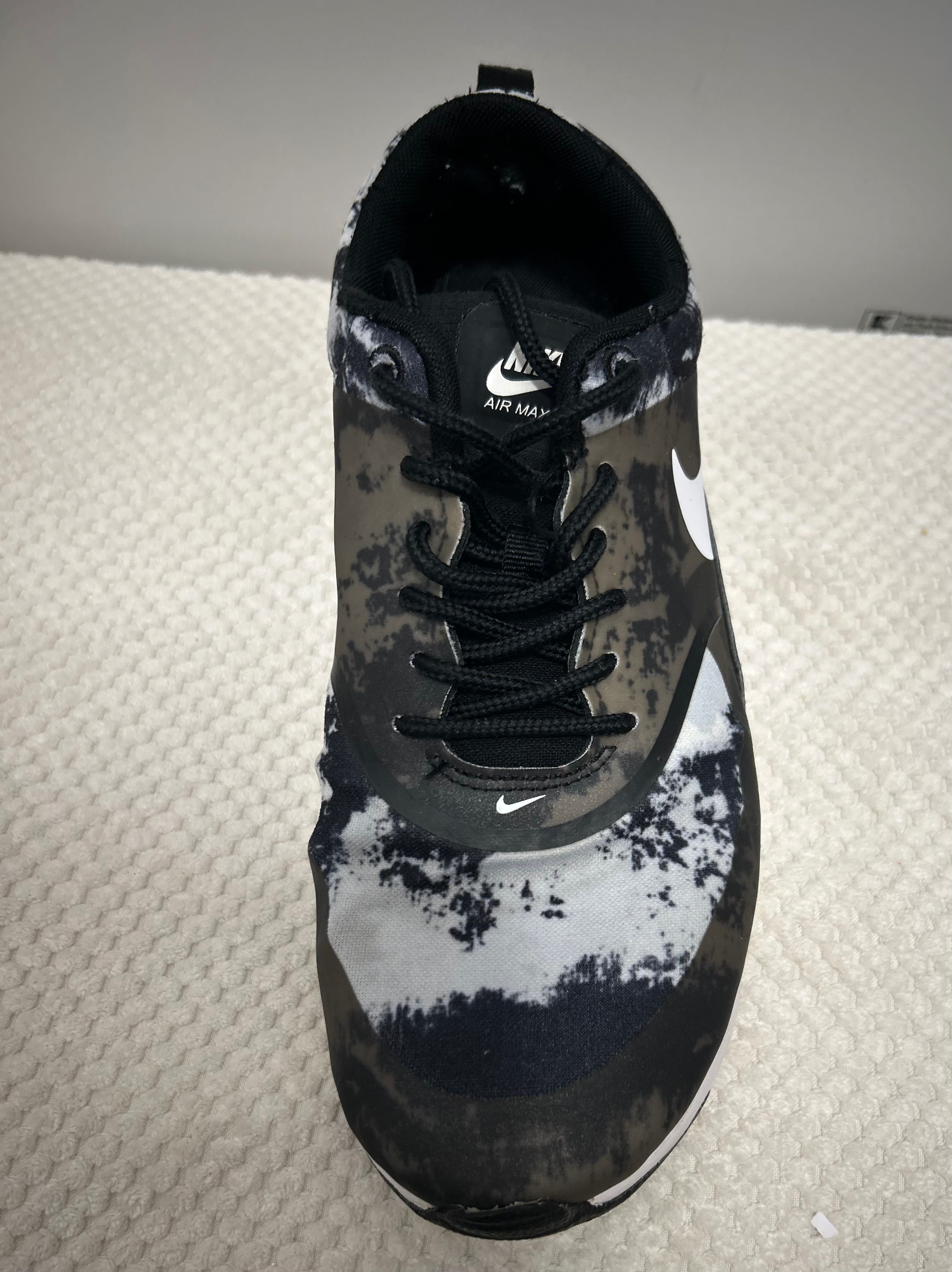 Маратонки Nike Air Max Thea