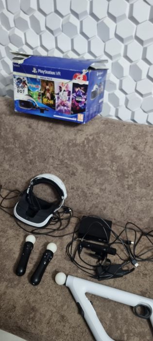 PS4 VR ochki sotiladi polik navarot komplekt