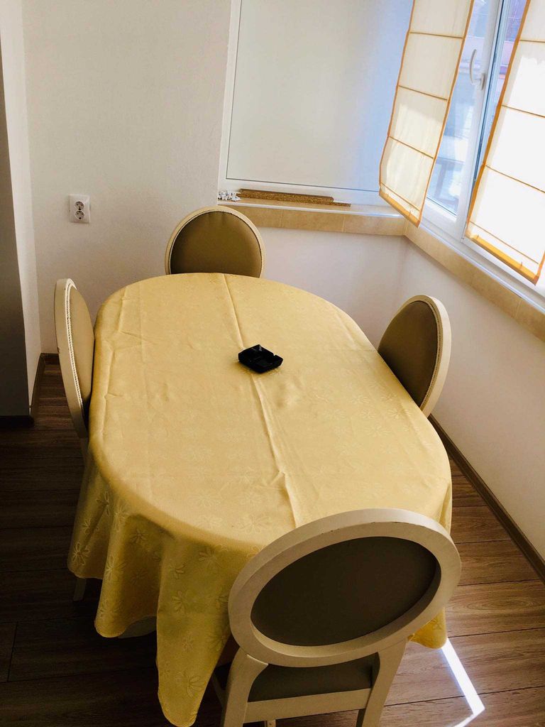 Дава се под наем Двустаен апартамент в Бургас, Център - 65 кв.м за 175 € - Снимка #1