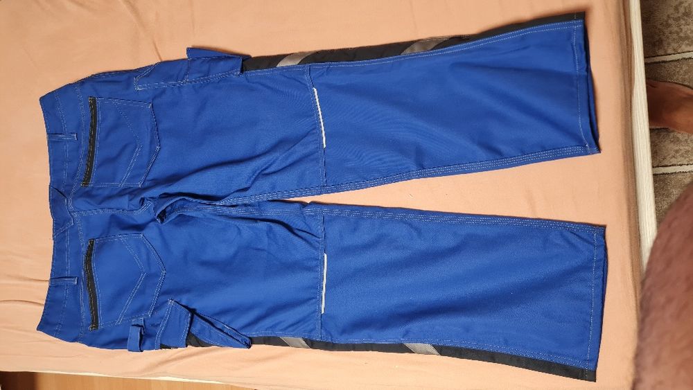 Pantaloni de lucru