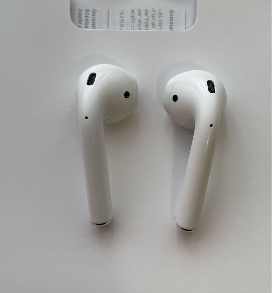 Оригинални Air Pods (2 поколение) слушалки