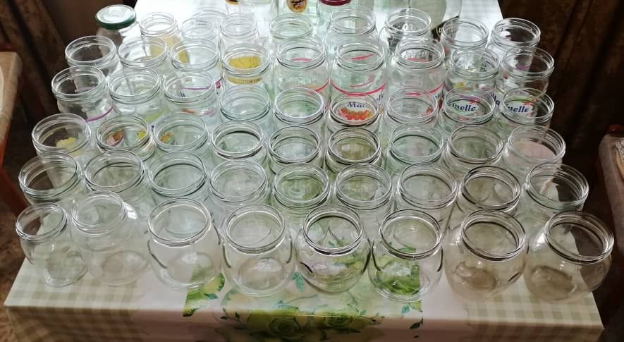 Продам все банки и крышки из дома, цена договорная