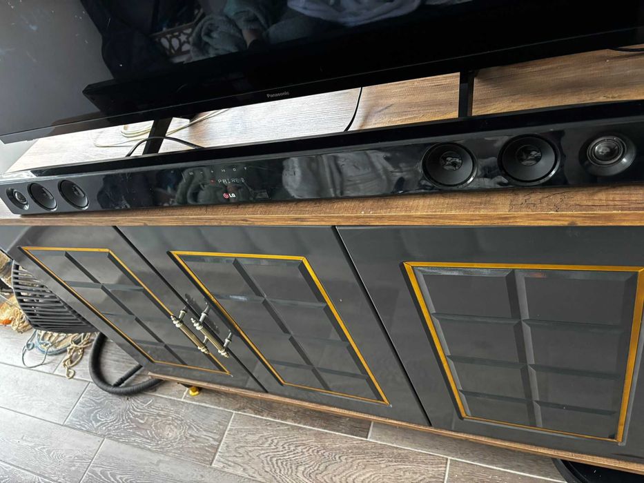 Продавам SOUND BAR LG с тъч скрийн