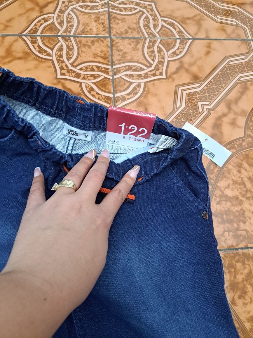 Vând lot 2blugi baieti măsură 122 noi cu eticheta