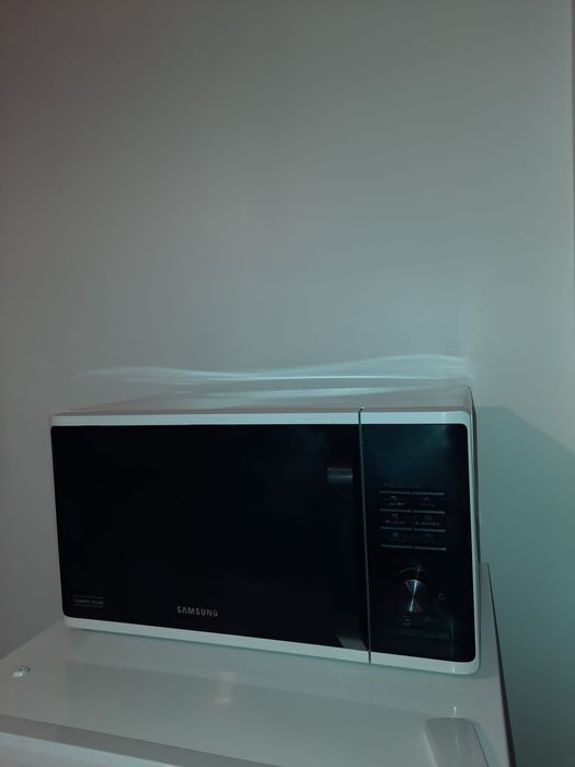 Cuptor cu microunde Samsung 800W