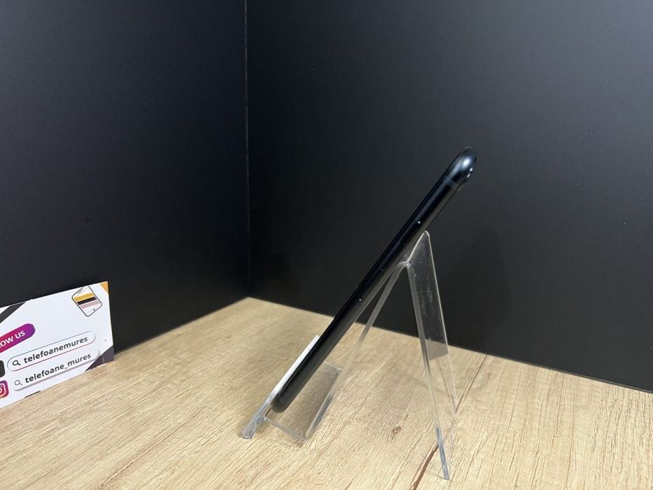 iPhone SE3(2022) 64Gb Midnight Second-Hand Bun 3 ani garanție, Telefoa