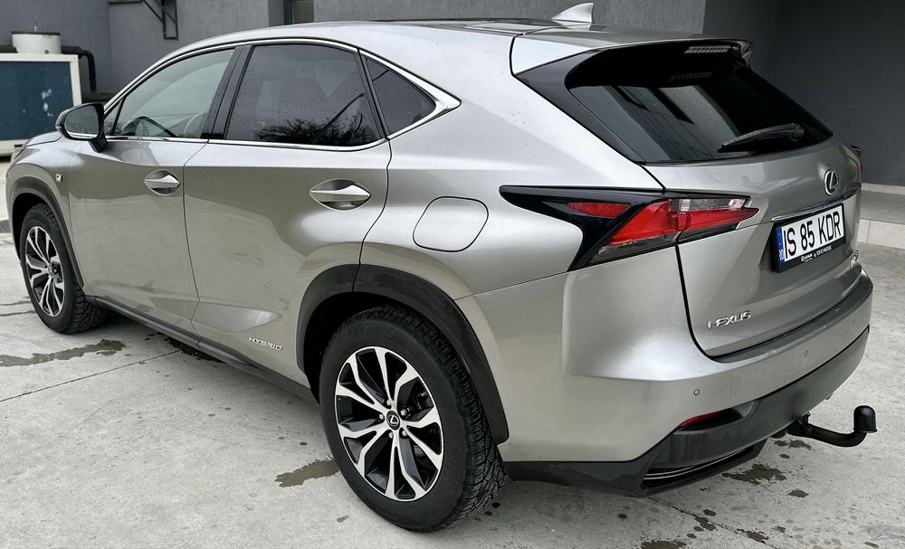 Lexus NX 300h F-sport awd