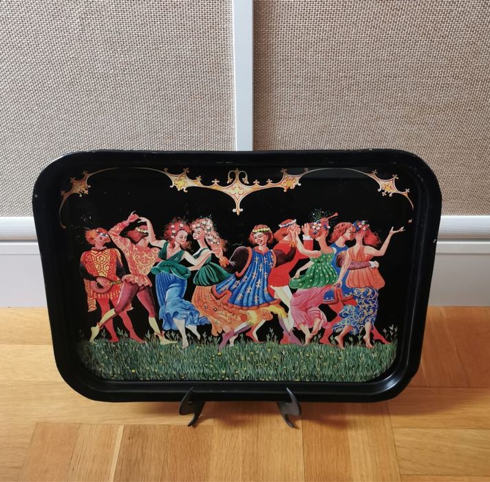 Антикварен поднос с танцова сцена , метално художествено табло красиво