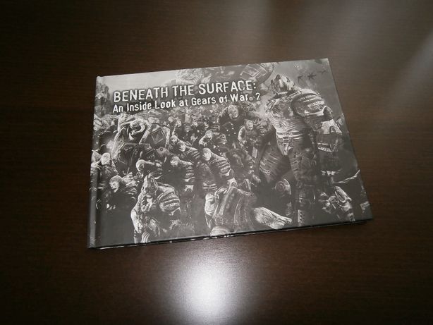 Artbook Gears of War 2 - Beneath The Surface , nou , de colectie