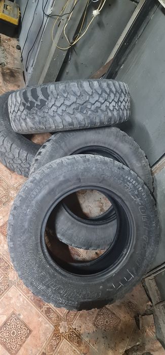 Комплект шин 245/70 R16 б.у. на один сезон